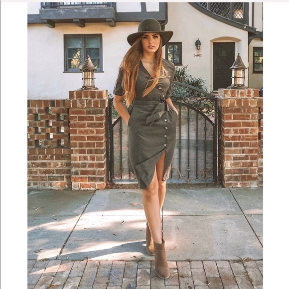 👜 Avec Le Temps Dress - Picture 2 of 2